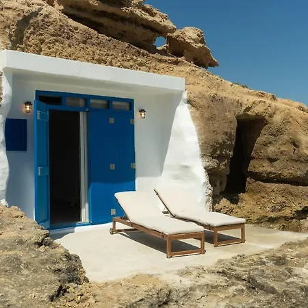 Thavma House Mytakas